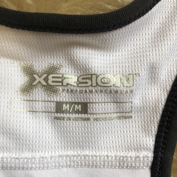 Workout tank top size M - Picture 2 of 7